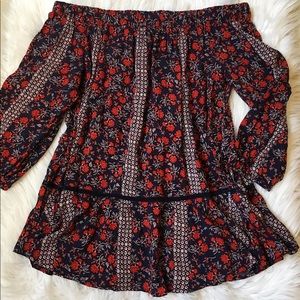 OFF THE SHOULDER BLOUSE